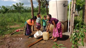 The village of La Verde which had suffered lack of water until early December now enjoy a new supply from the well drilled with the Douglas Family Team (Kirk, Gloria and Dane) Santiago, the locals and Hugo Jr